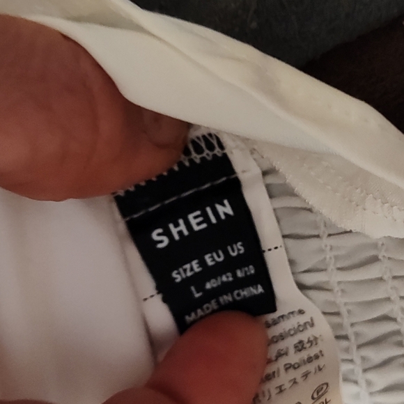 Shein NYOT white asymmetrical crop top - Picture 3 of 6